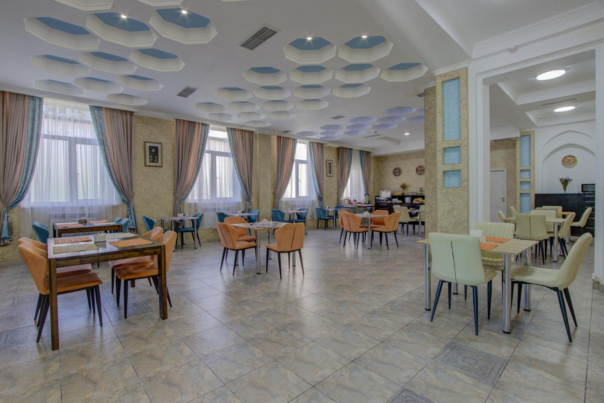 בישקק Shah Palace Hotel מראה חיצוני תמונה
