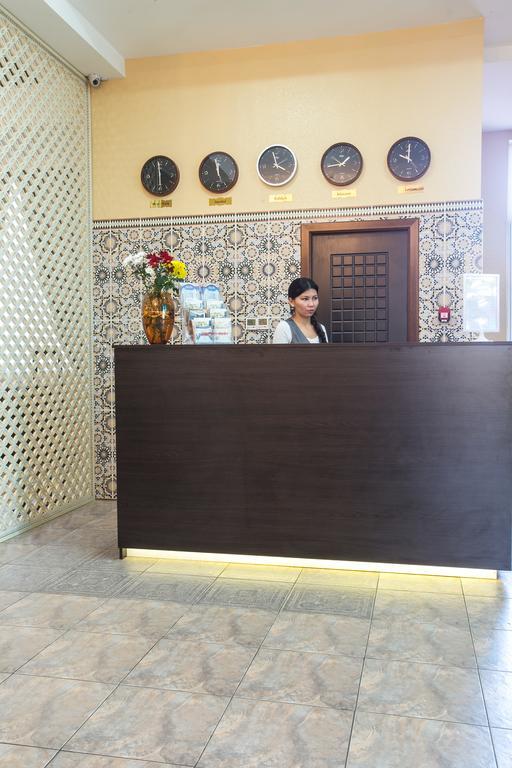 בישקק Shah Palace Hotel מראה חיצוני תמונה